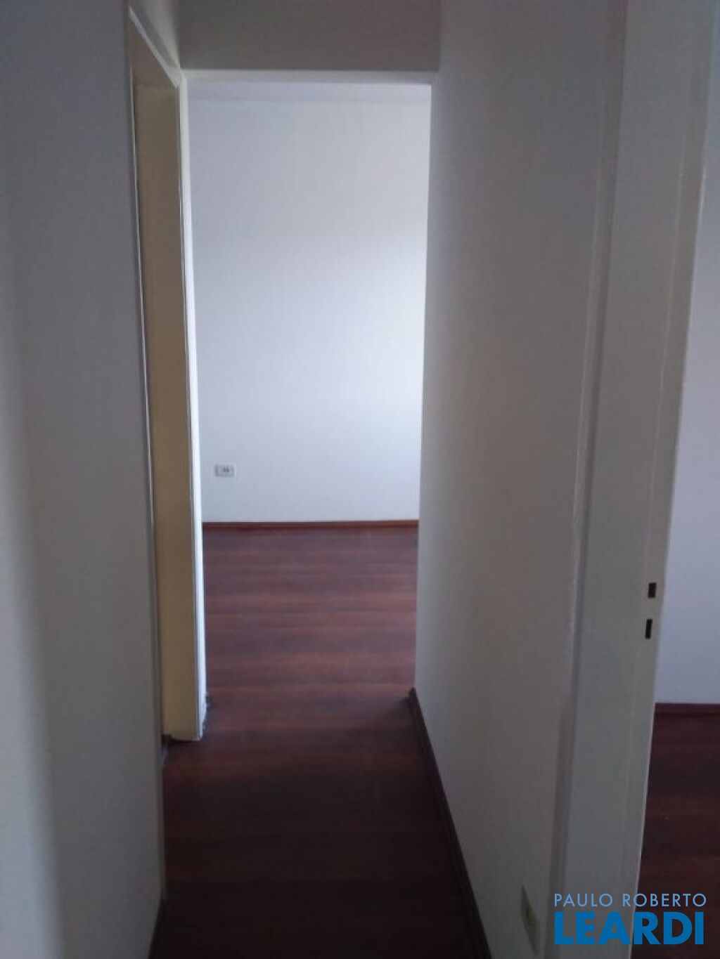 Apartamento à Venda em Jardim Cláudia São Paulo SP Paulo Roberto Leardi