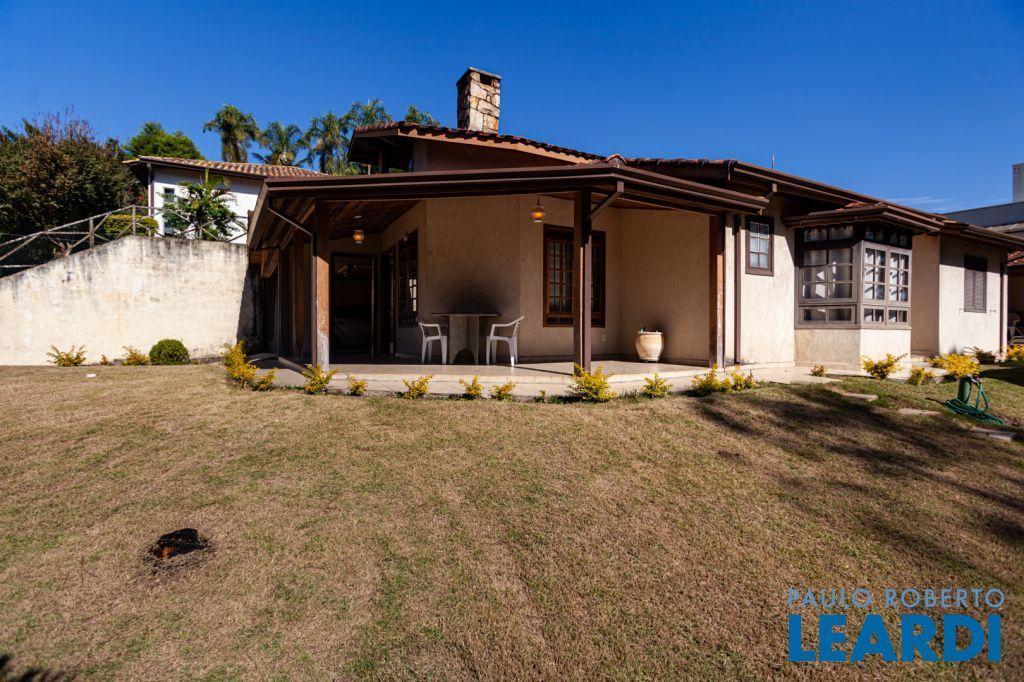 Casa Térrea à Venda em Granja Viana Cotia SP Paulo Roberto Leardi